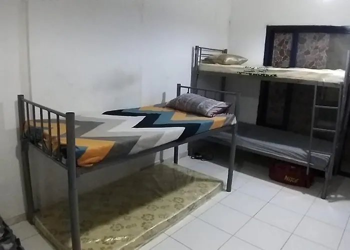 Partition Small Room For Single Male