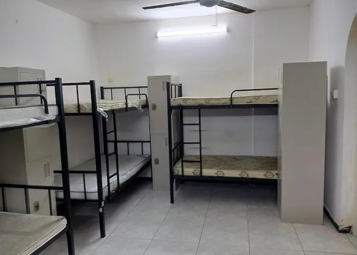 Partition Small Room For Single Male